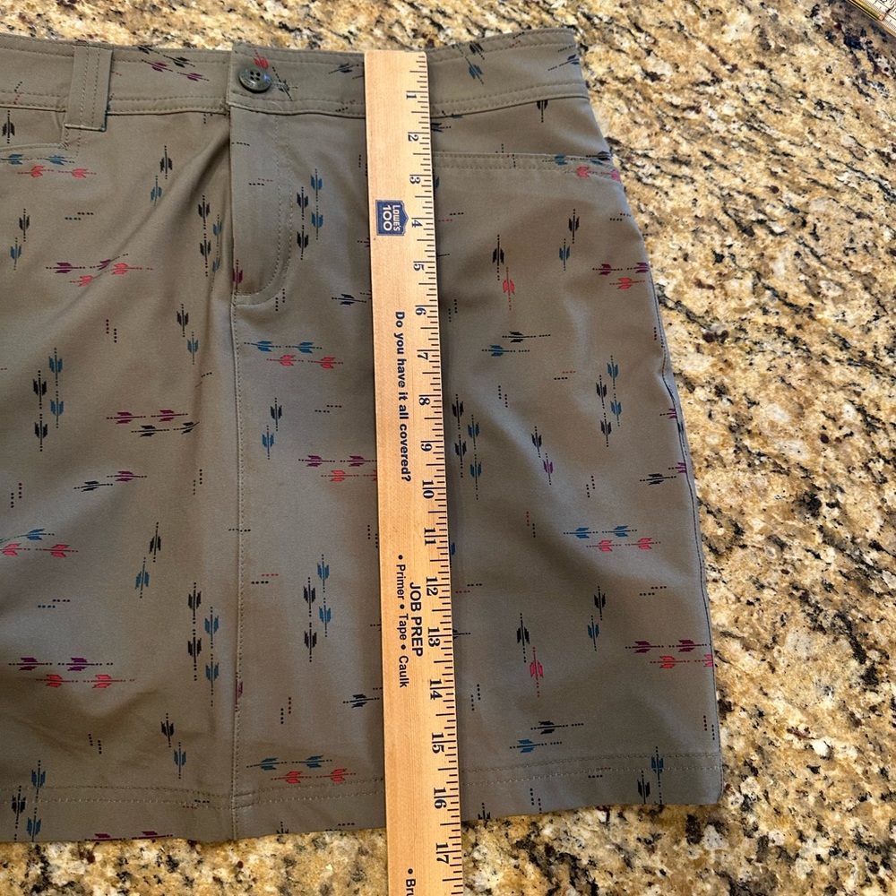 Eddie Bauer army green arrow print Tennis Golf Active Skirt Skort women's sz 4 - Picture 6 of 7